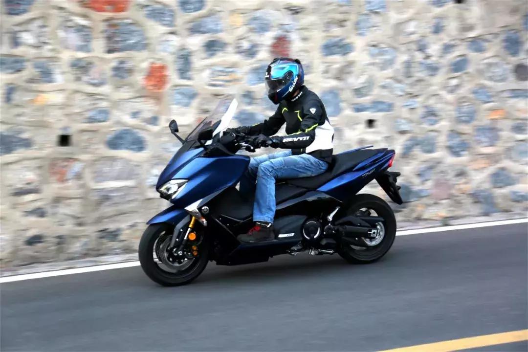 雅马哈踏板车AEROSPORTS,雅马哈踏板tmaxdx多少钱