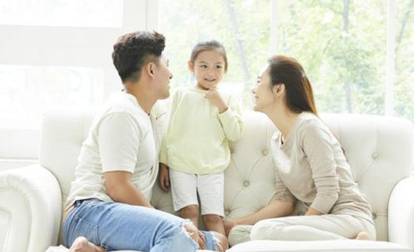 哥哥再次见到妹妹后失声痛哭,哥哥见到妹妹紧紧拥抱痛哭