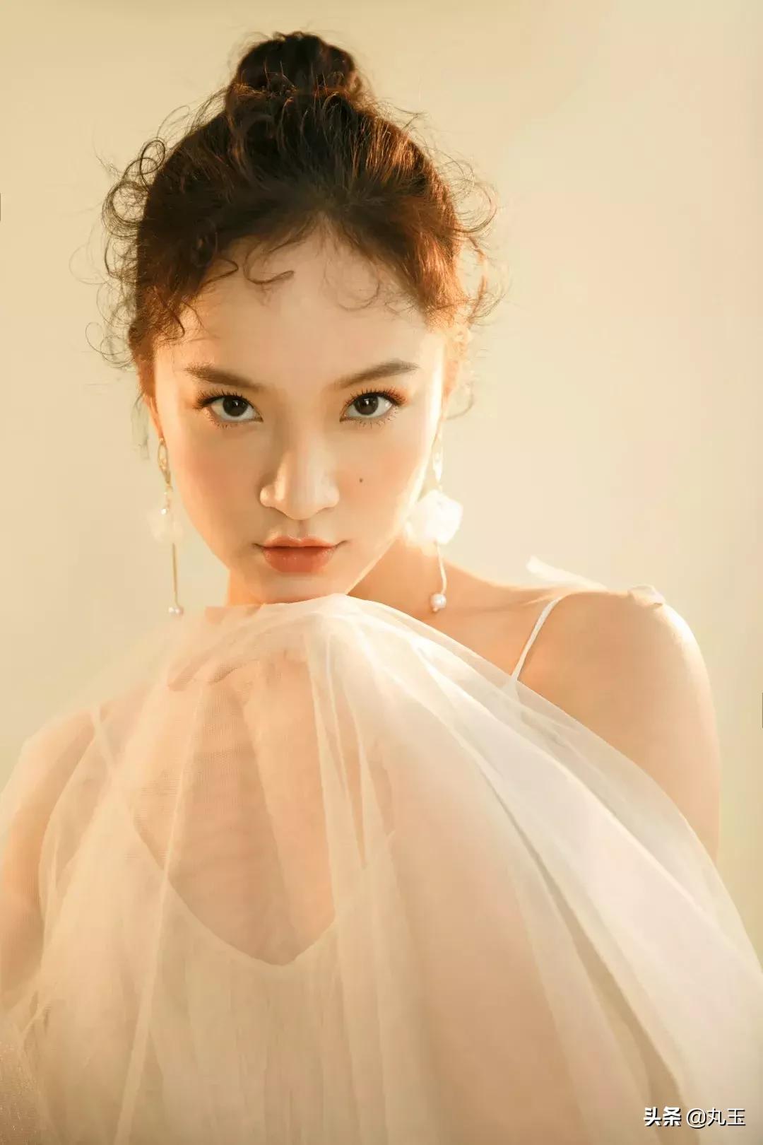 美妆｜一步get年会晚宴妆容