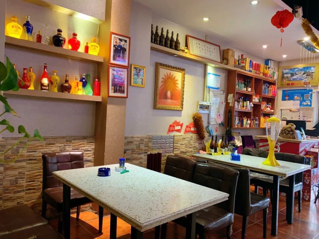 炭火烧公鸡哪家好吃,特色土窑烧公鸡