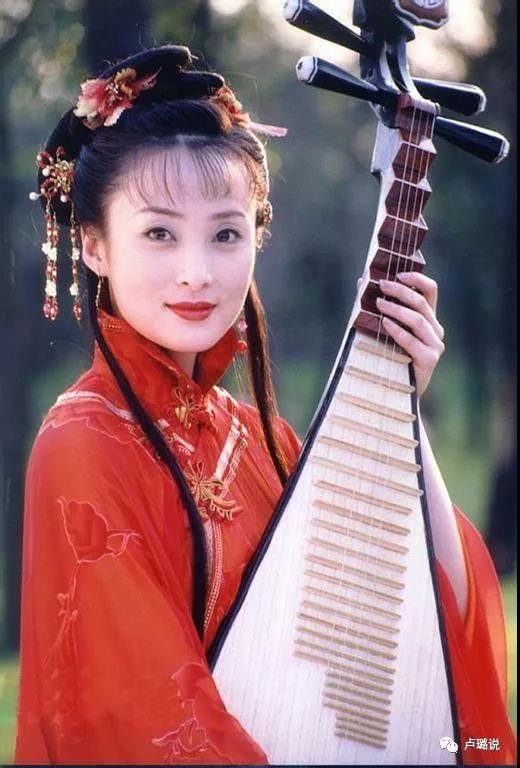 小燕子被罚，紫薇被骂，金锁被税…她们为何屡陷争议？（一）