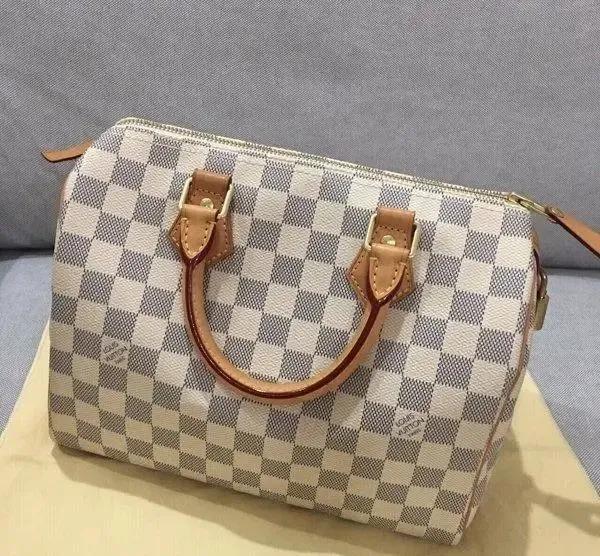 lv最新印花款包包,lv路易威登男士包包斜挎包印花