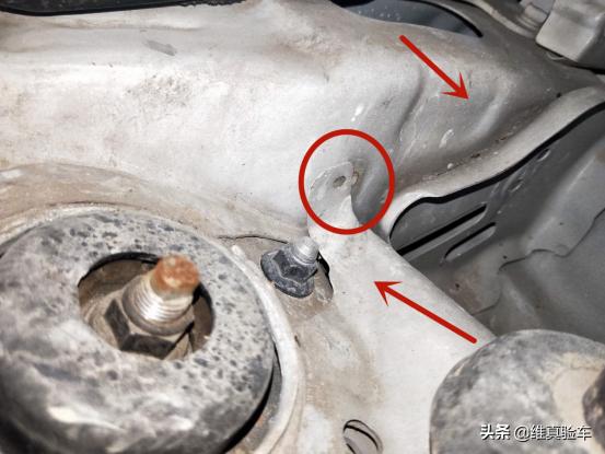 把车借给朋友结果看到了自己的车,把车借给朋友后还回来