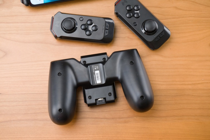 北通h2手柄和rog对比,小鸡x2手柄和北通h2哪个好