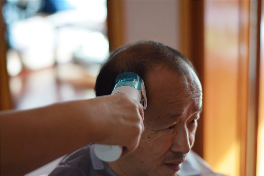 托尼电动理发器使用视频,以爱之名从心开始