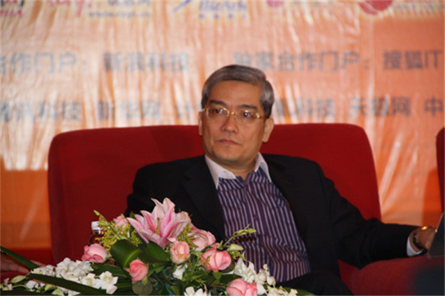 郎咸平揭露中国保险业的骗局,郎咸平是如何一步步跌落神坛的