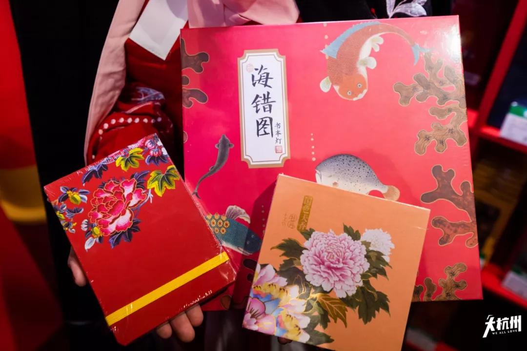 在杭州遇见紫禁城!宫灯前祈福、畅音阁迎新!来这里过故宫中国节