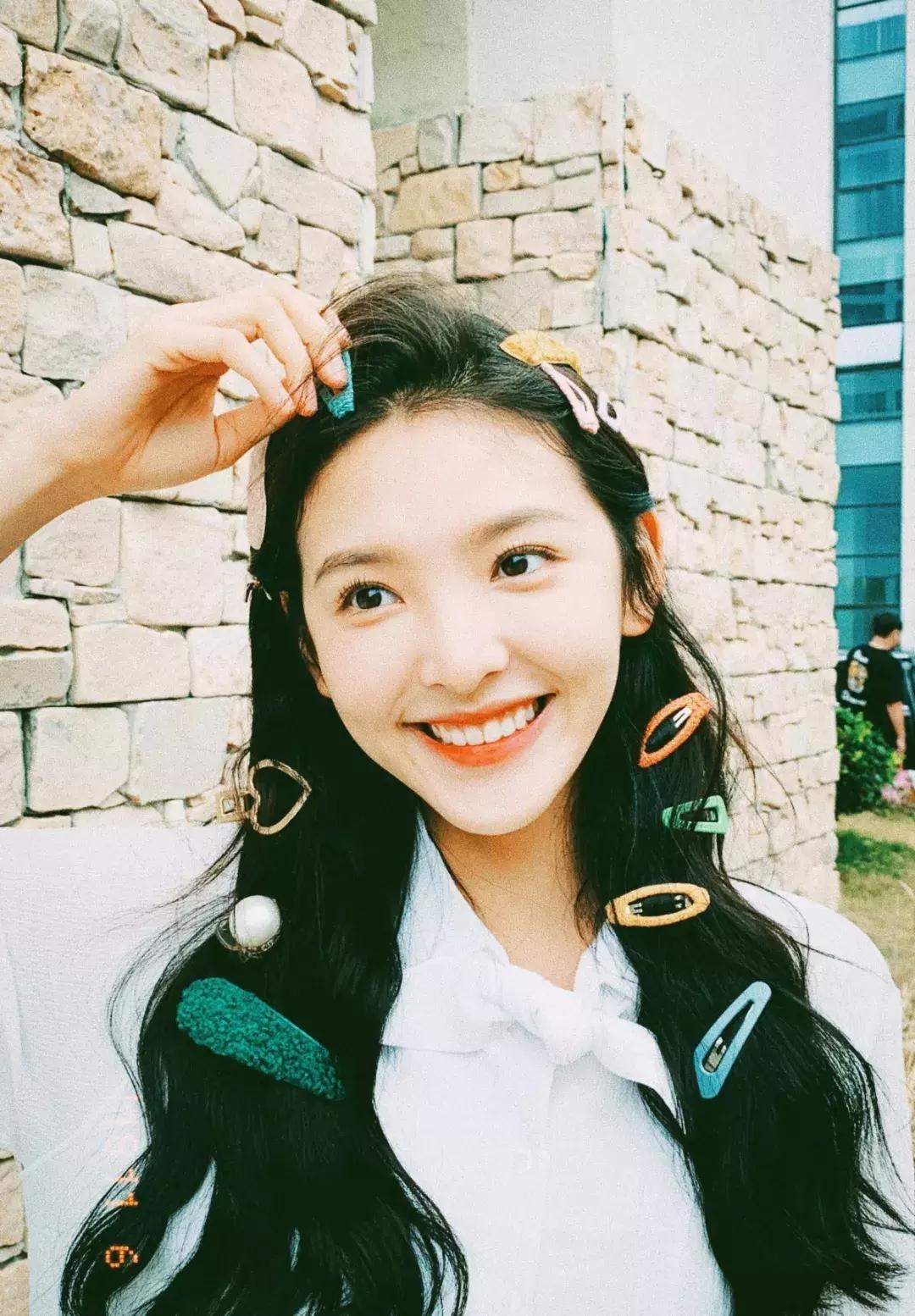 最火的拍照姿势模板,最全创意拍照法