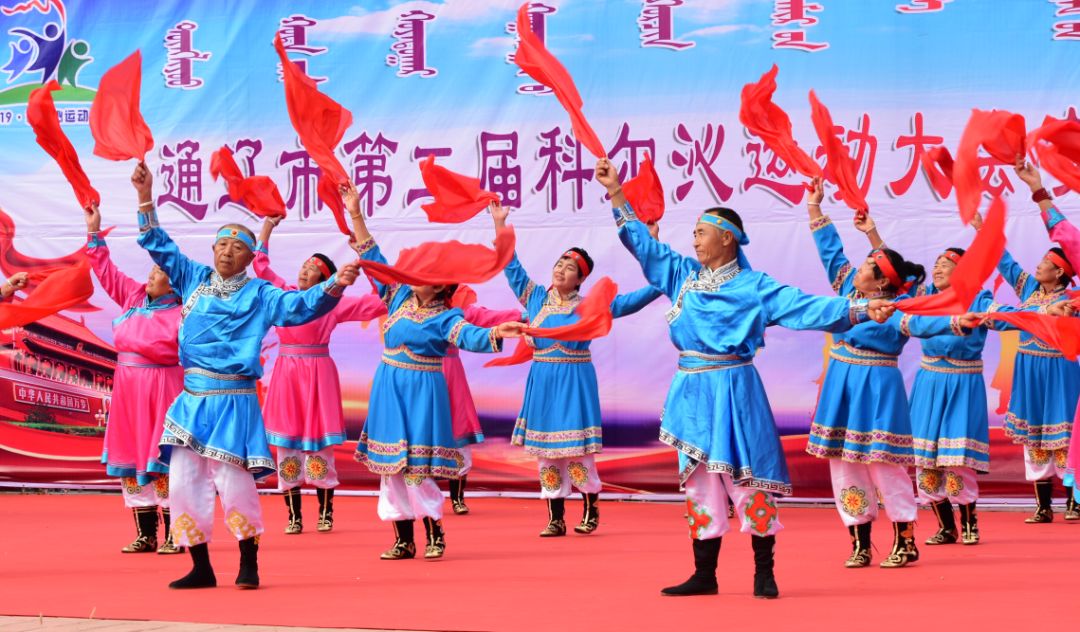 蒙古舞绕肩踮脚,被称为蒙古族舞蹈活化石的安代舞