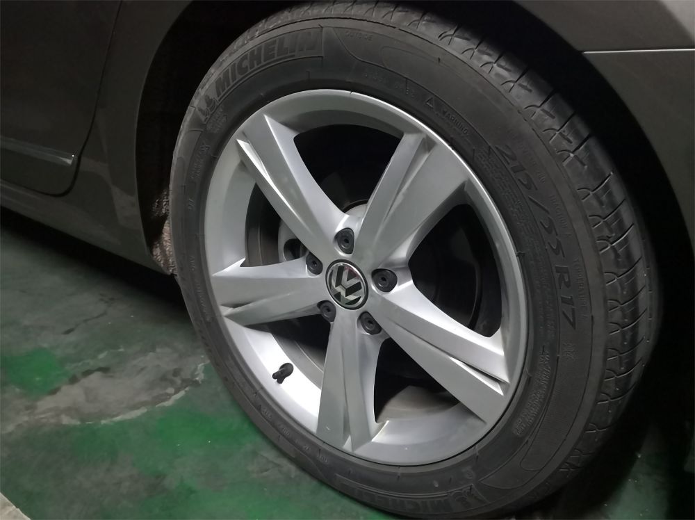 车停久了要放坏，我每周去一次车库，做这三件事