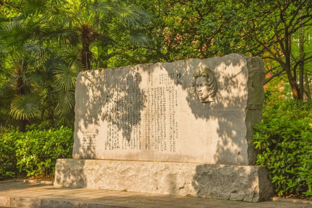 青年毛主席,榜首进一中!他曾就读的长沙市一中究竟有多牛?