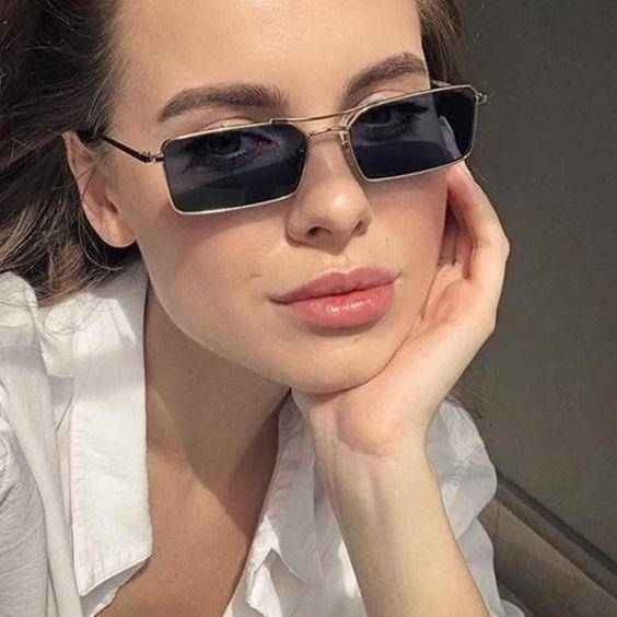 贴面膜有点小刺痛是缺水吗,脸部缺水贴面膜会刺痛是怎么回事