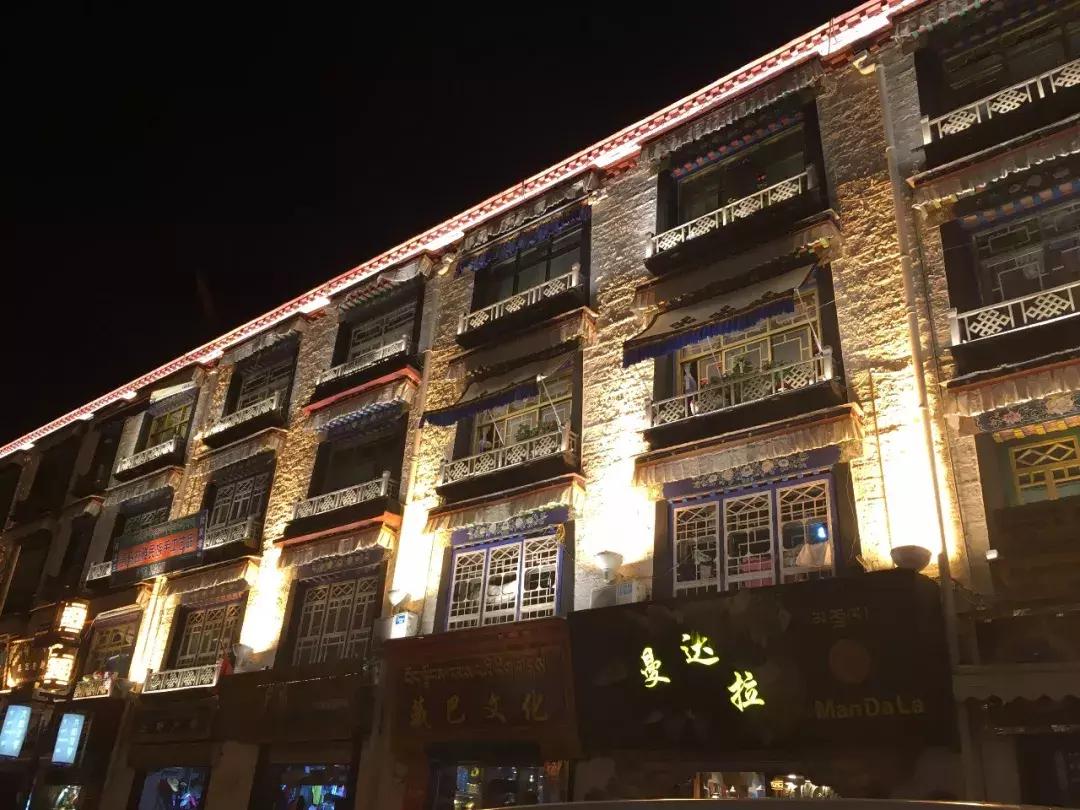 他叫“走出苦门”是贵德县一个普通的赤脚医生