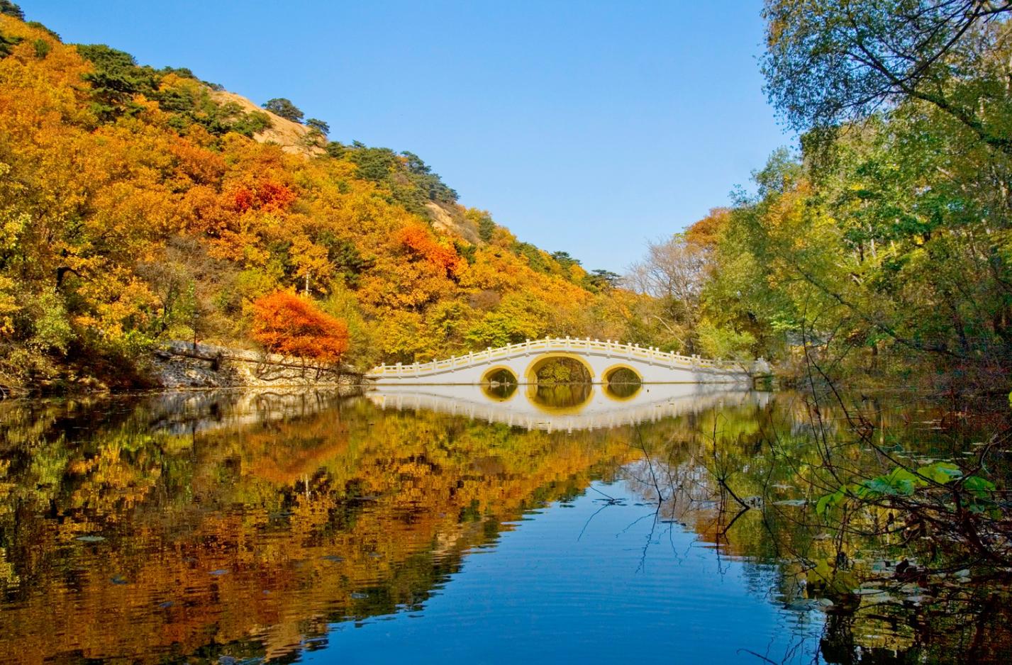 关东明珠，毓秀千山