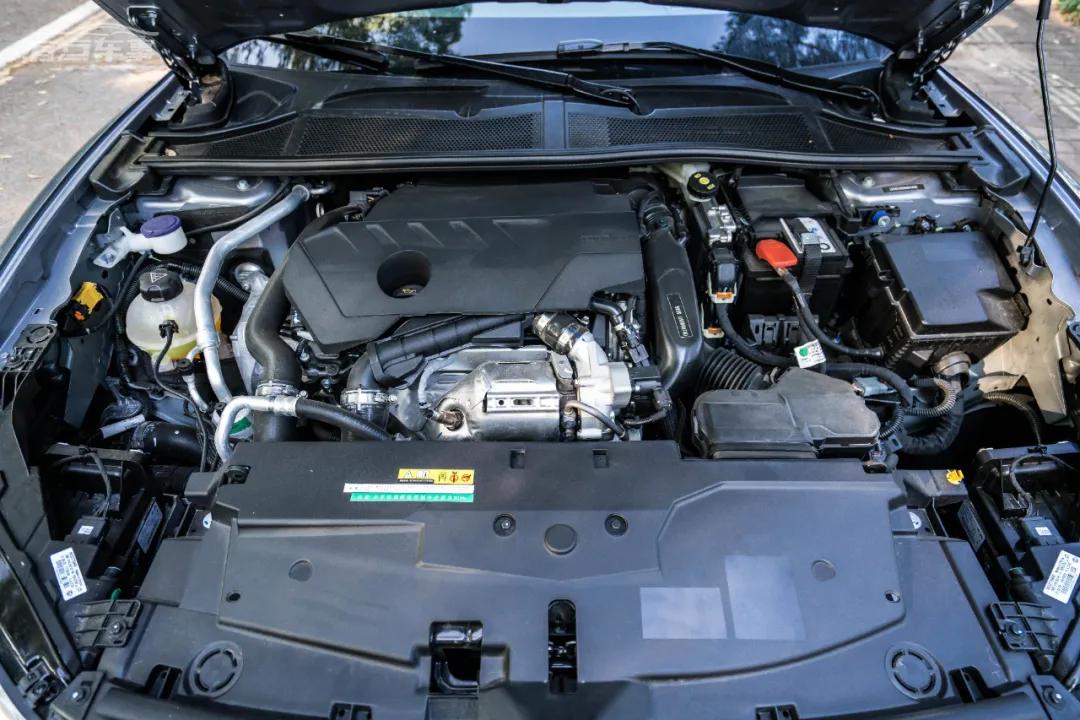 凡尔赛c5x和5008选哪个,凡尔赛c5x能让雪铁龙翻身吗