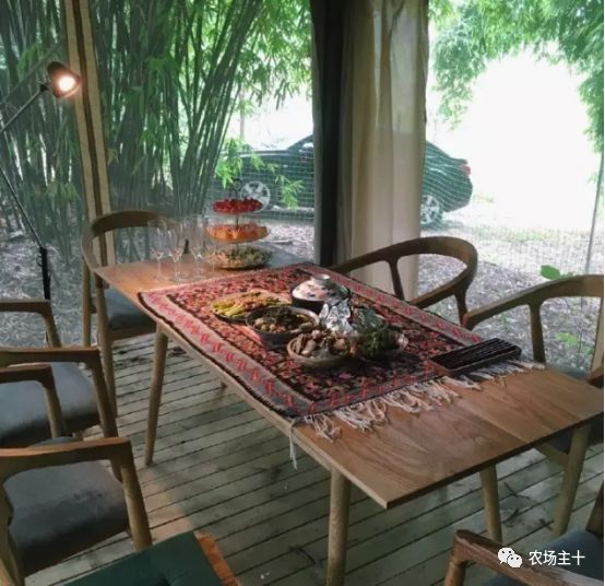 总共花了不到700元改造的废弃小院,花4万改造房子