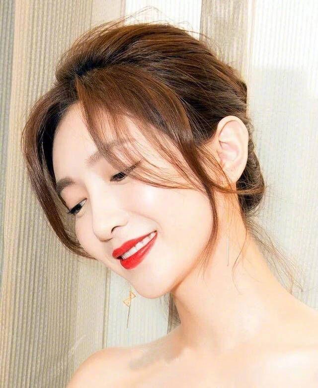 长脸该做什么样的发型,长脸发型的正确挑选方法