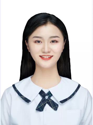 积极上进的藏族女孩，她是青海民族大学的侯智祥