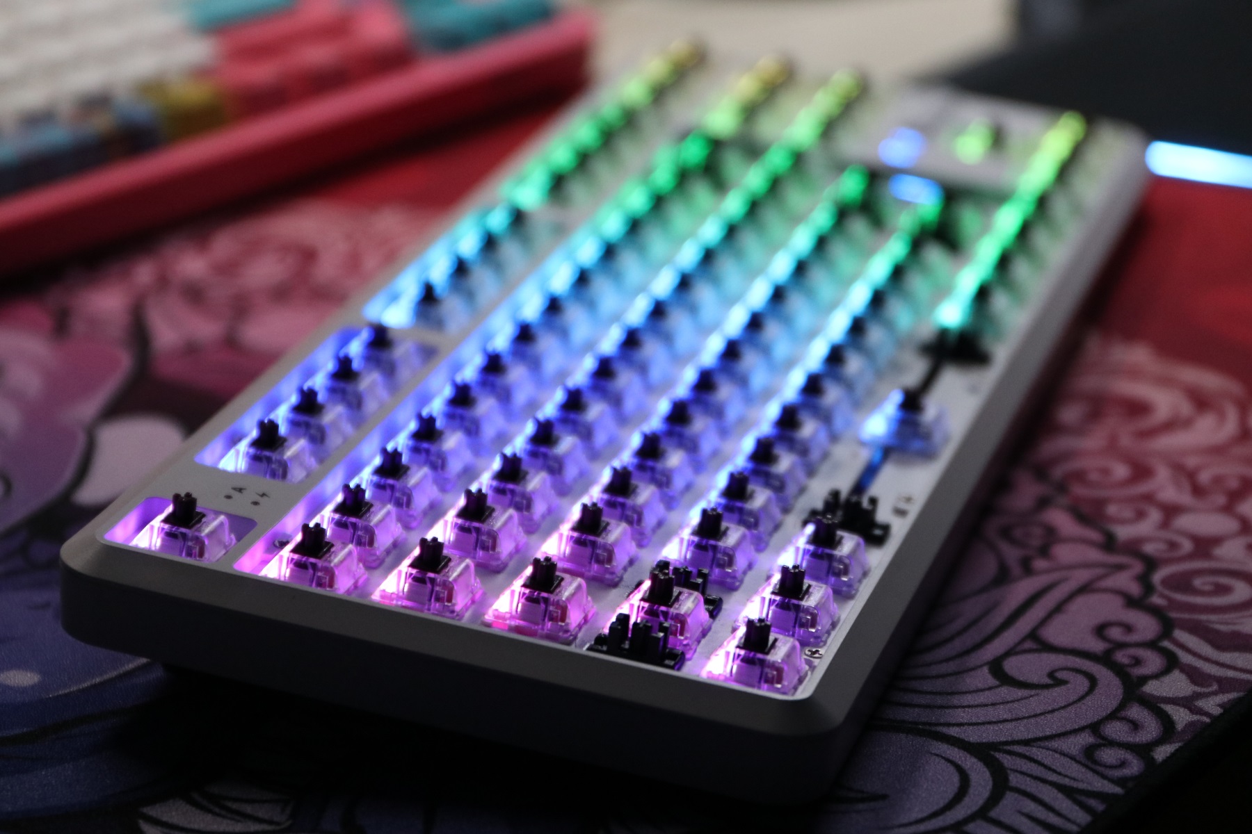 k870t键盘,黑爵k870t键盘怎么拆