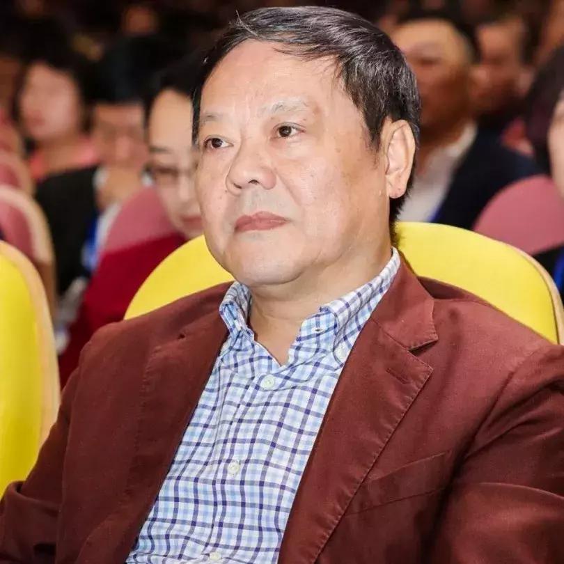 学校管理思维模式和领导力书籍,学校校长转变管理方式的影响