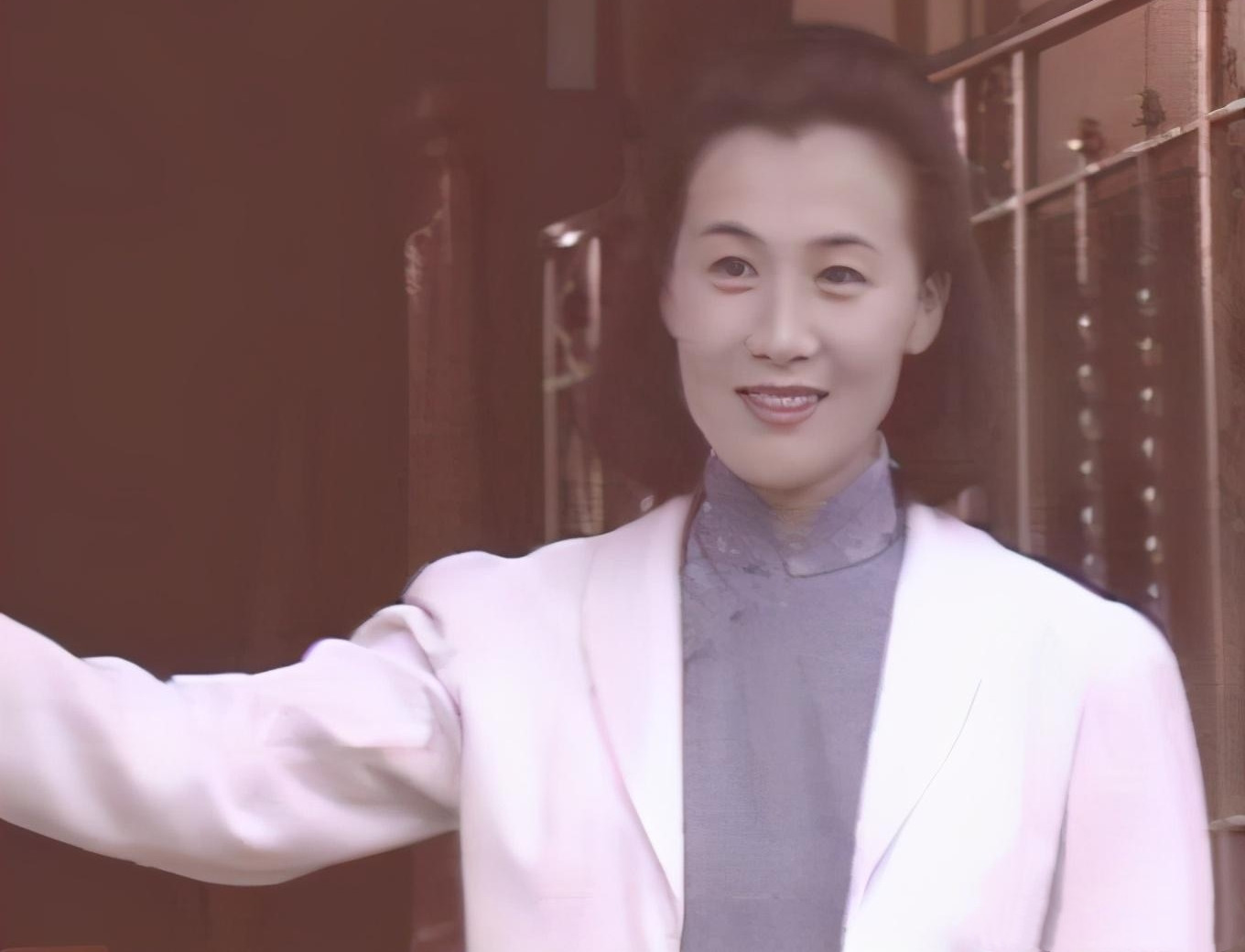 围城苏文纨结局,围城苏文纨谁演的