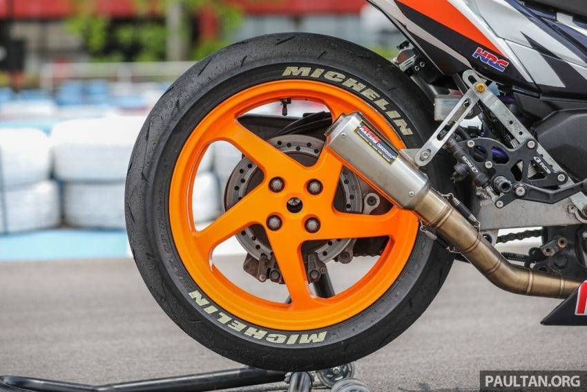 披着羊皮的狼完整版郑源,披着羊皮的狼这首歌幕后