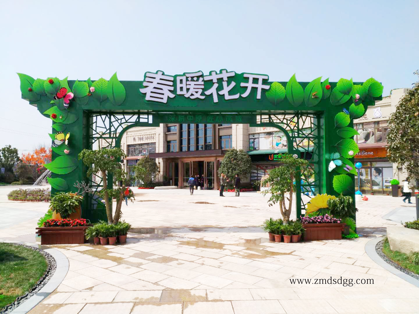 房地产新楼盘一般做哪些广告宣传,房地产楼盘售楼部宣传广告