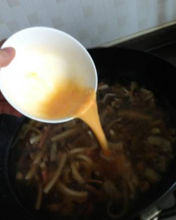 胡辣汤是怎么做的,胡辣汤为什么黏糊糊