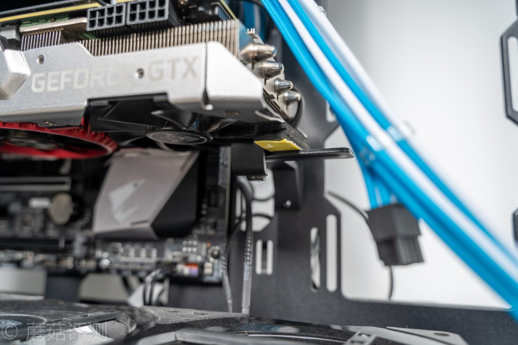 gtx1080ti,七彩虹1080ti和影驰1080ti大将