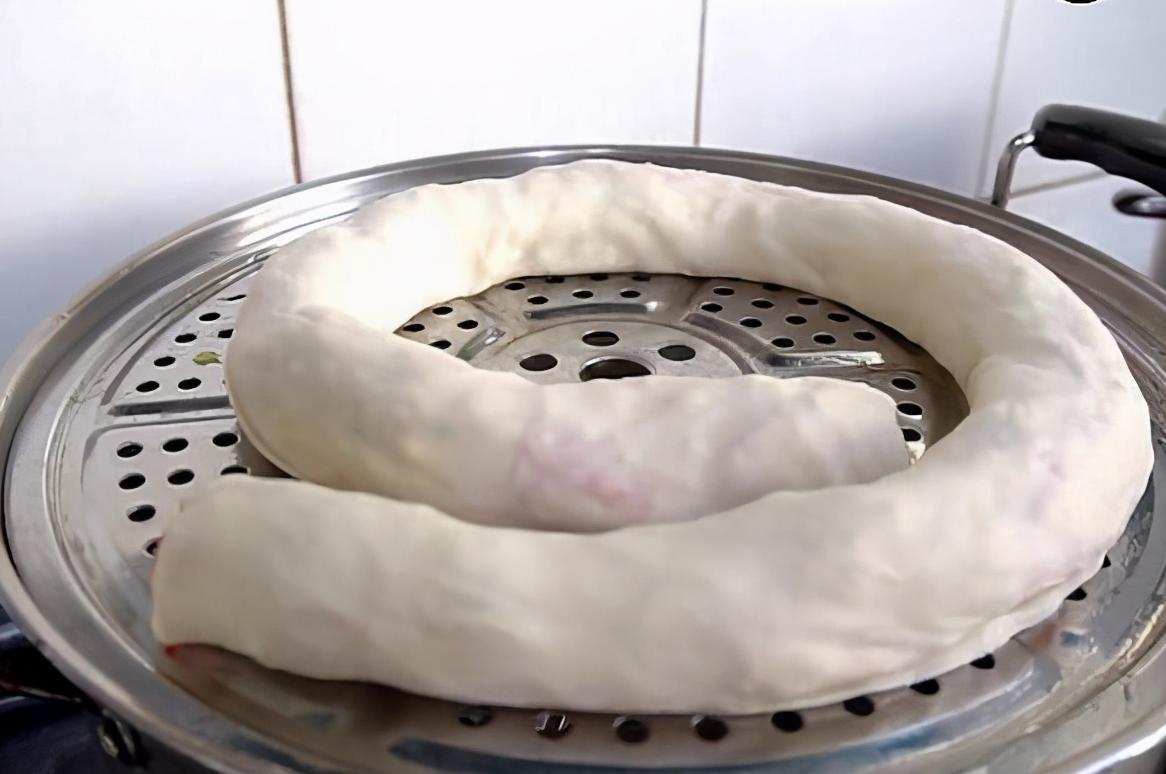 摊山东煎饼怎样和面煎饼不易碎,山东煎饼纯手工粗粮煎饼和面方法