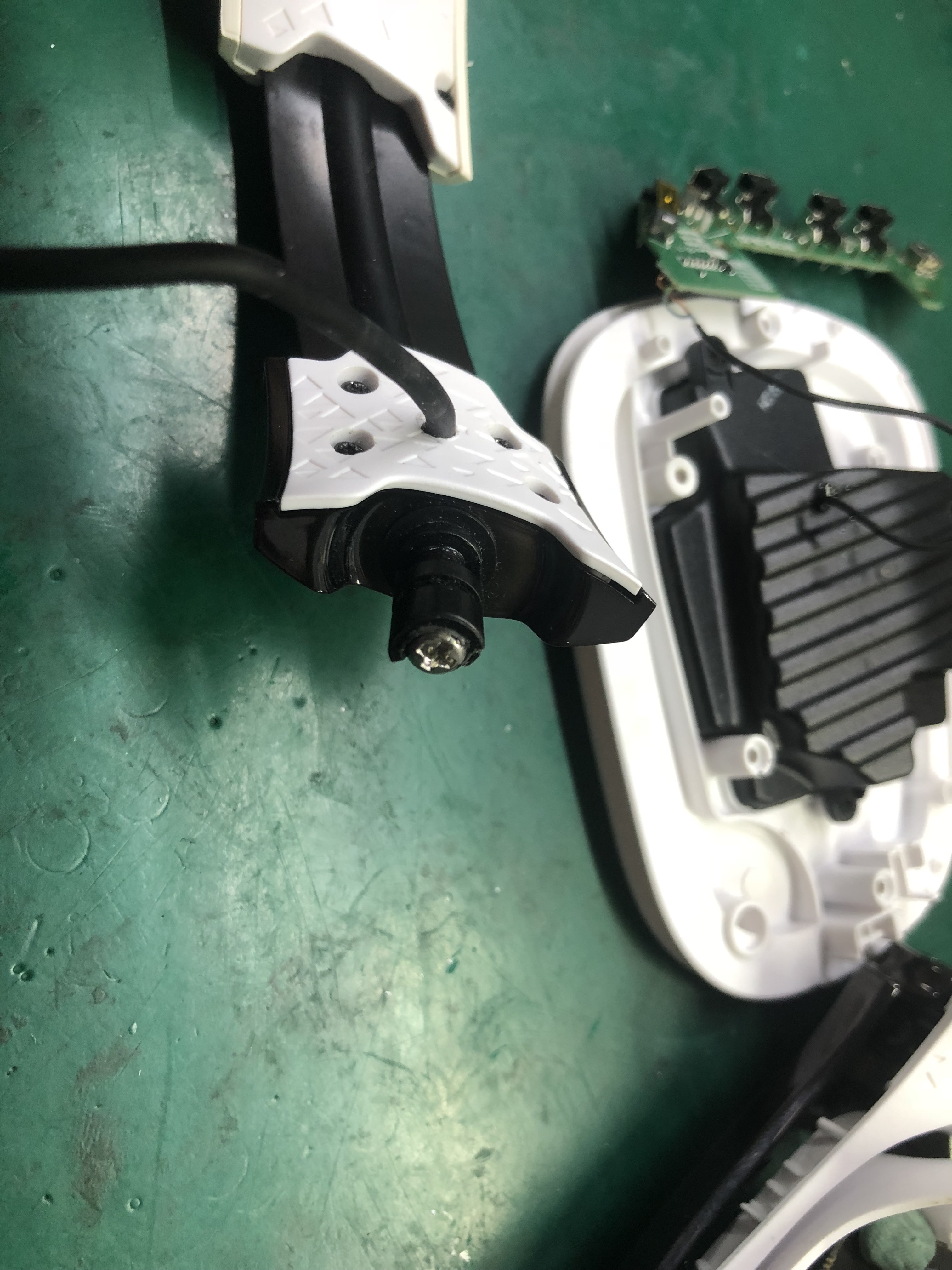 罗技无线耳机g933维修,hyperxcloud2和罗技g933