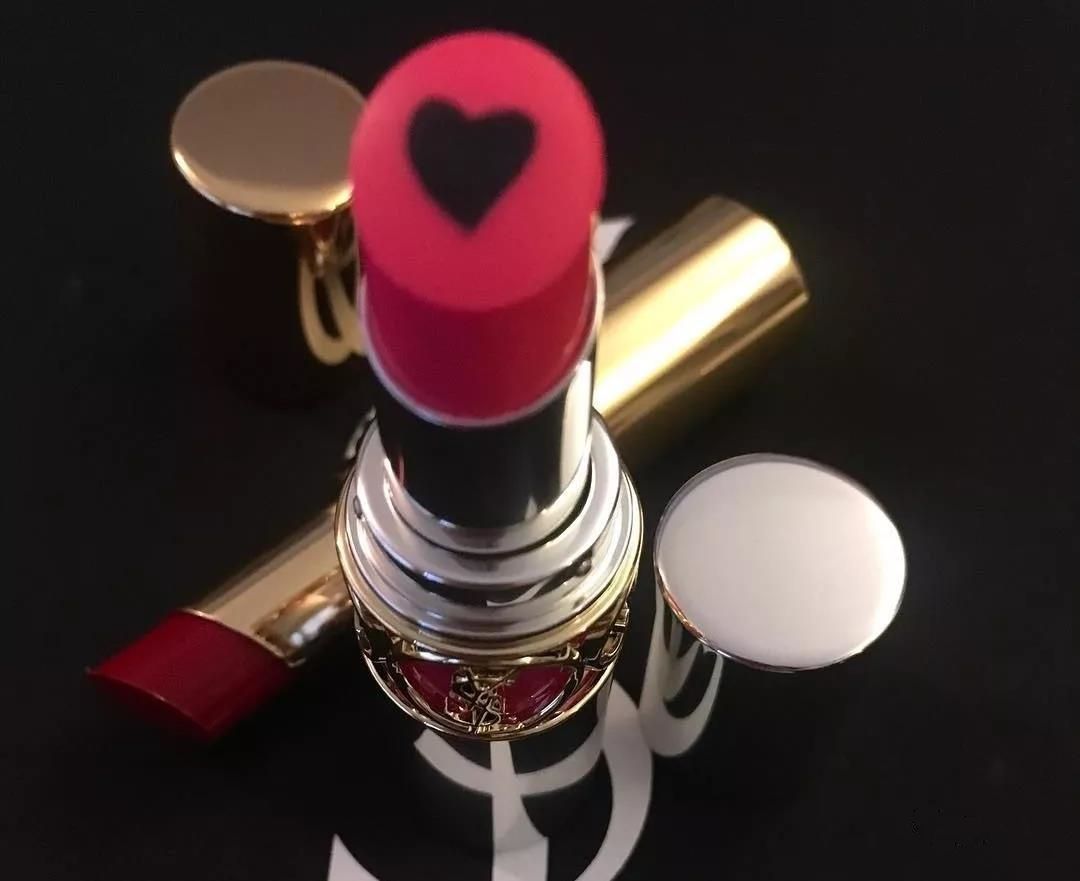 ysl黑心唇膏草莓红,ysl黑心夹心唇膏