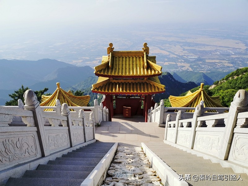 秦岭终南山南五台景区云雾环绕,秦岭终南山南五台景区游览图