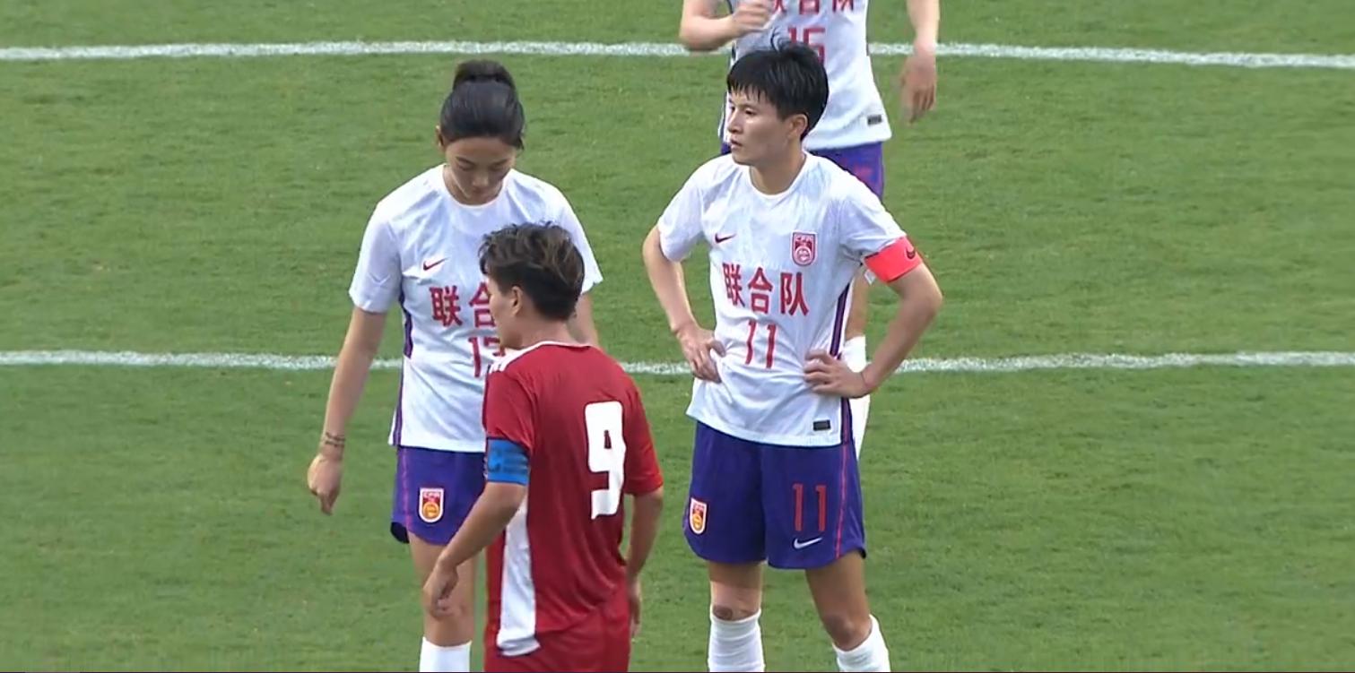 中国女足2-1英格兰王霜梅开二度,王霜中国女足夺冠视频