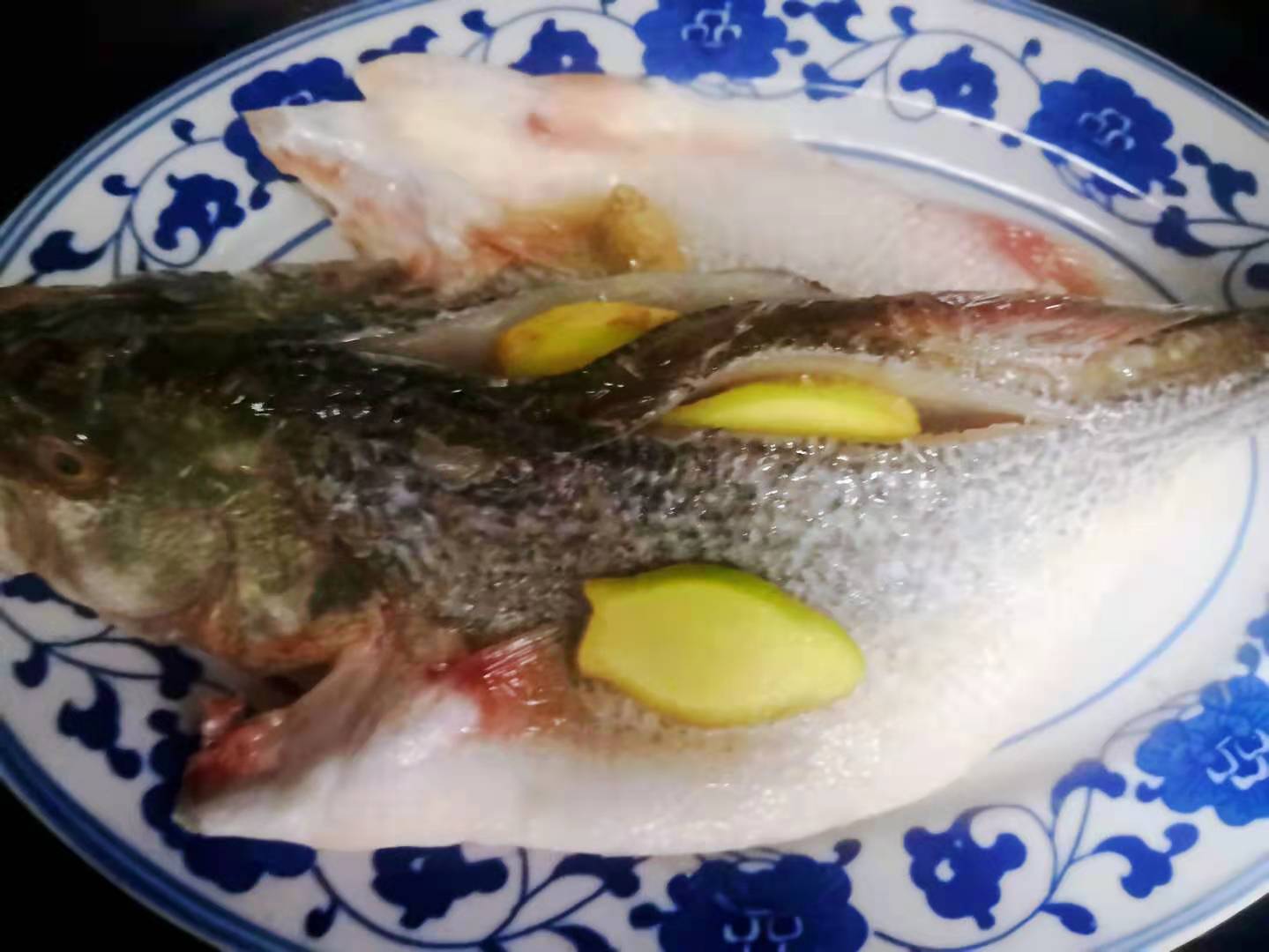 清蒸鱼正确做法步骤及时间,清蒸鱼八分钟小窍门教你一看就懂