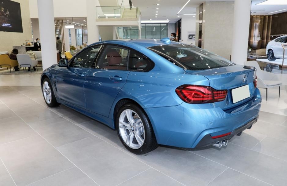 老款宝马4系啥颜色好看,2022款宝马4系grancoupe