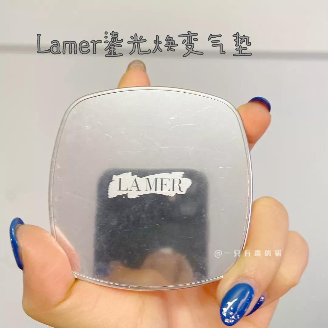 来看看闺蜜的化妆包,姐妹们的化妆包