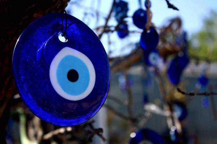 外出游玩小心些什么,游玩时注意随身携带物品