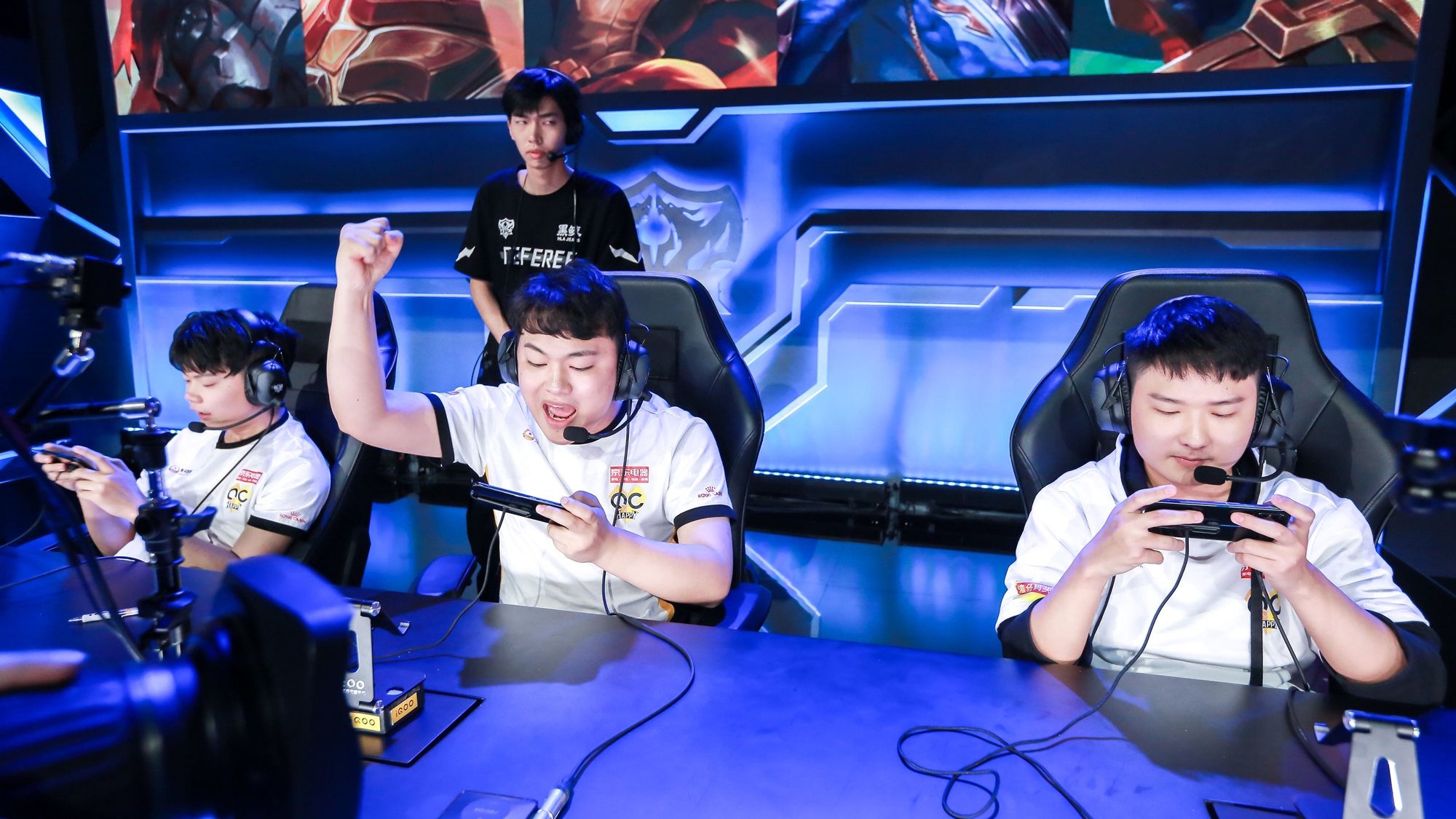 腾讯靠游戏赚钱吗,腾讯2020年游戏收入怎么样