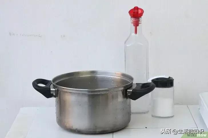 学会这两个方法，让熨斗光洁如新！