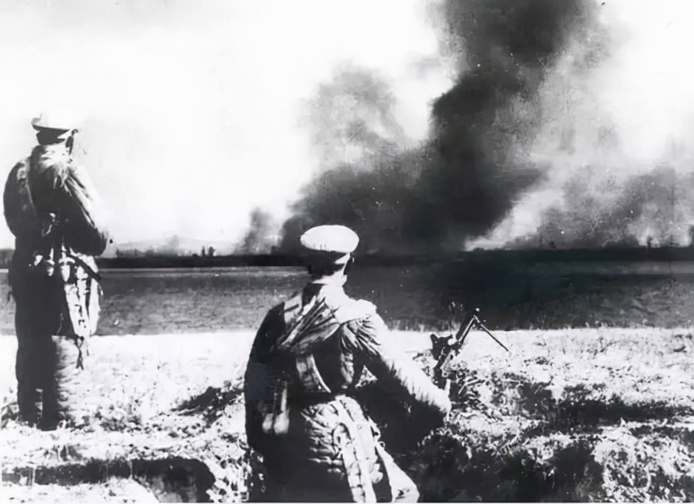 四川一小偷入室盗窃被老板吓到,四川一小偷入室盗窃主人刚好回来