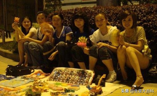 摆地摊卖什么好？---最常见的八大货源