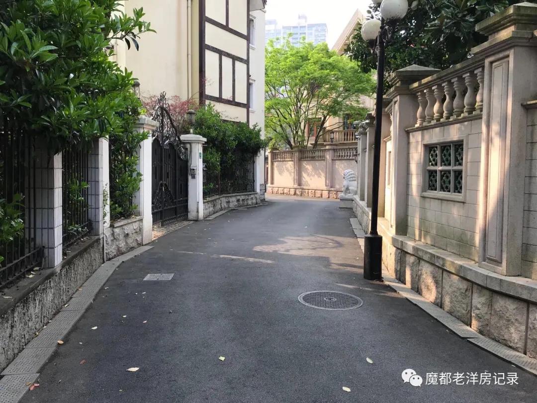 徐汇区华山路905弄汇益花园,700万苏式园林别墅255平独栋