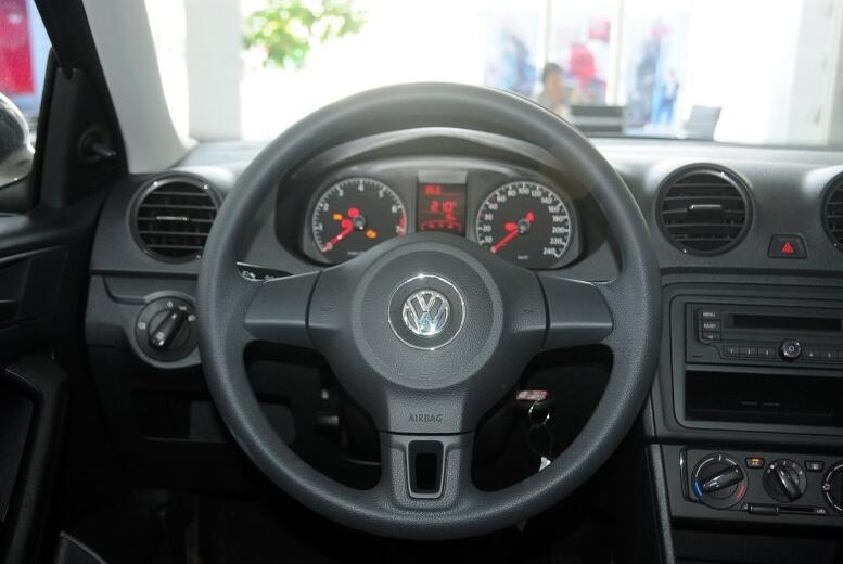 大众捷达车主感受,成都卖新车大众4万多