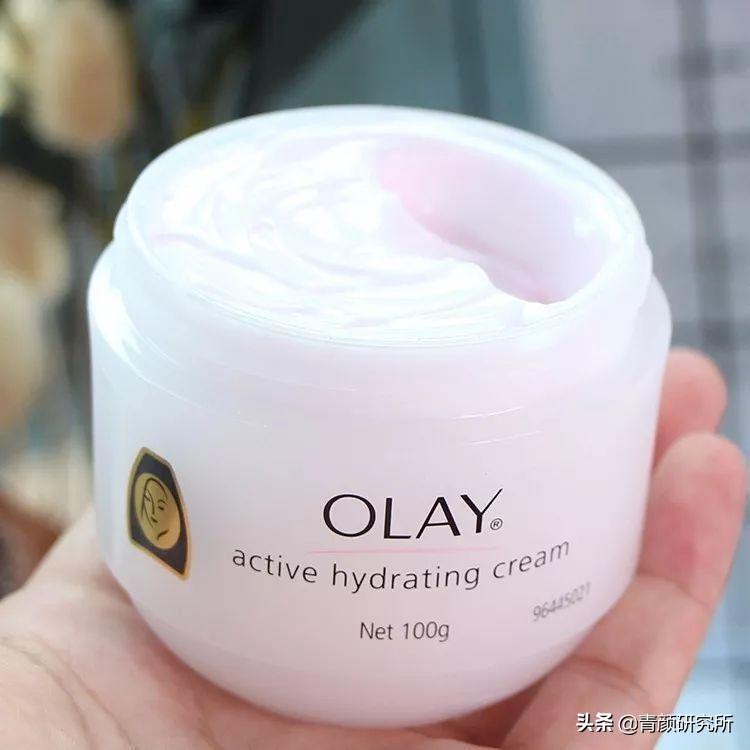 保湿面霜摆脱暗黄,冬季保湿抗衰老面霜怎么用