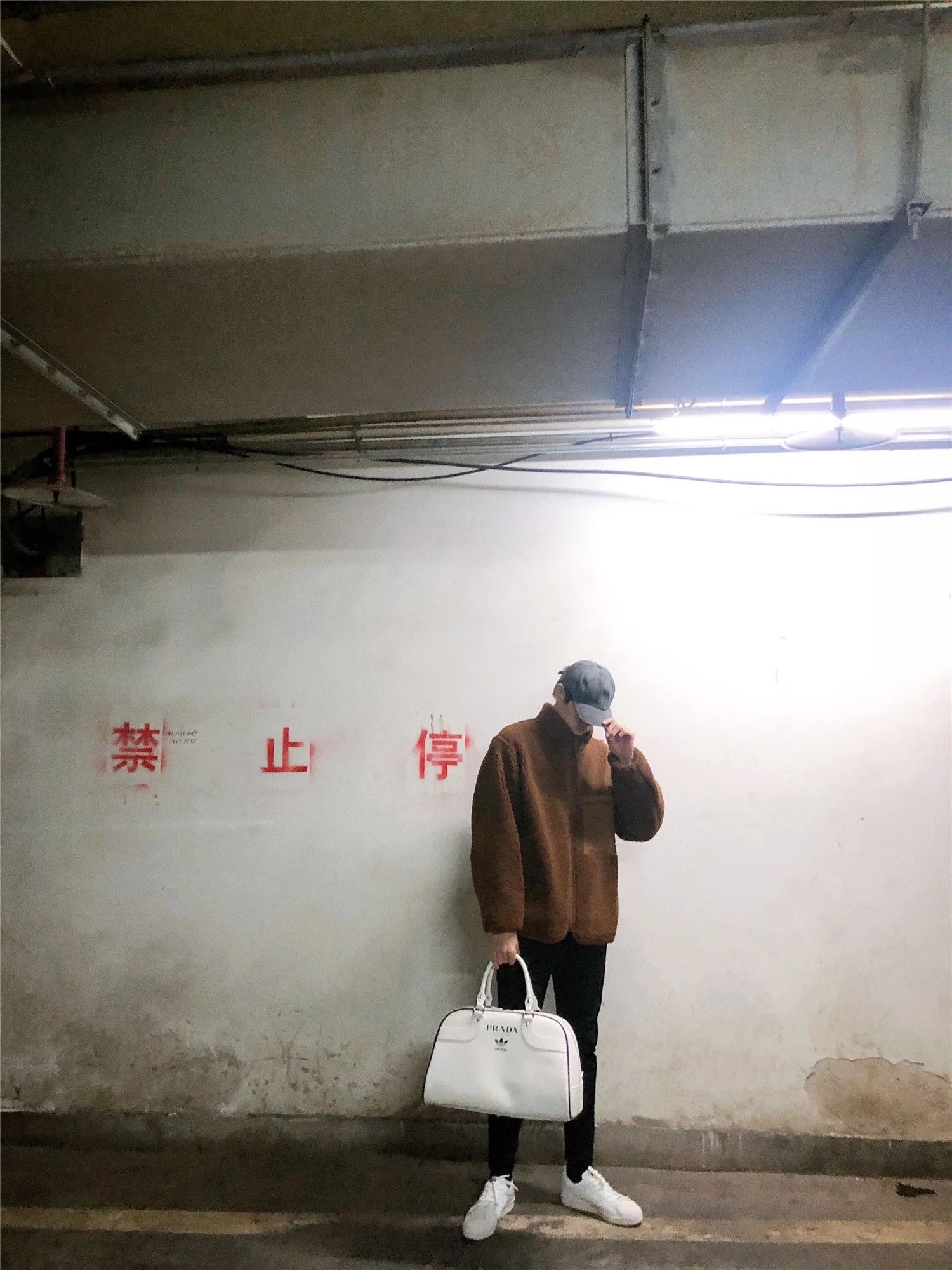 Kylie把公司卖了6个亿？DIORandRIMOWA小箱子终于可以背上身！「每周时报」