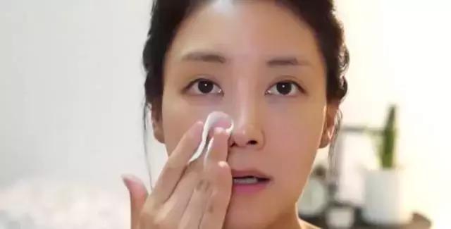 化妆技巧粉底液搭配,化妆技巧遮瑕不卡粉