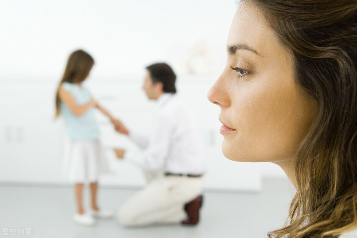 抑郁症人怎么治疗,抑郁症的人应该怎么治疗