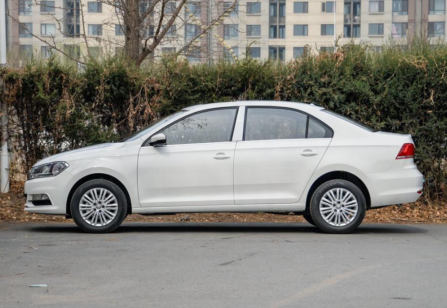 油耗低至6l的有哪些车,油耗6l不足10万的车