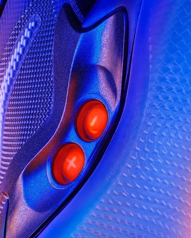 “为了这双鞋,我才买的这台iPhone”